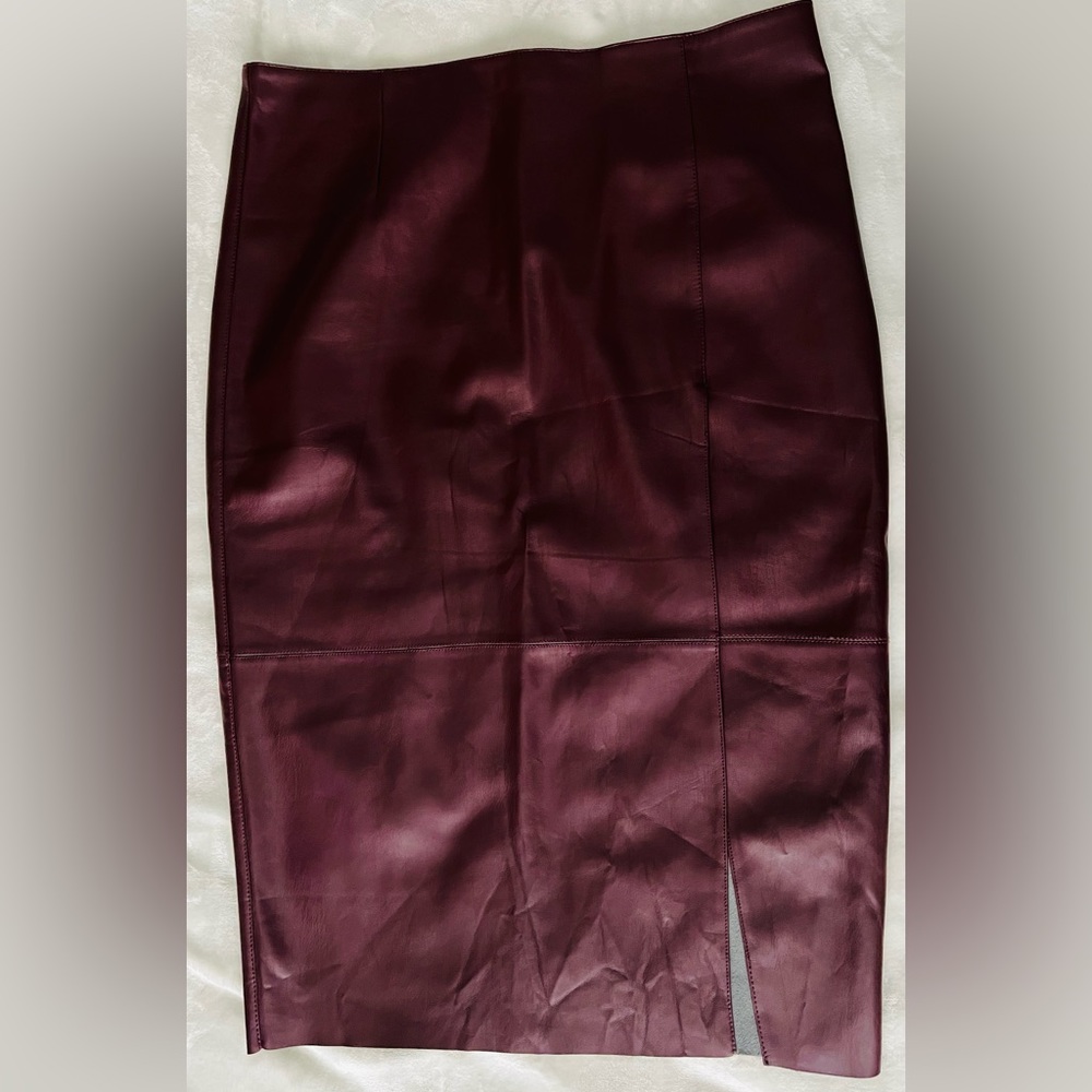 Forever 21 + Burgundy Midi High Split Skirt - Size 1X